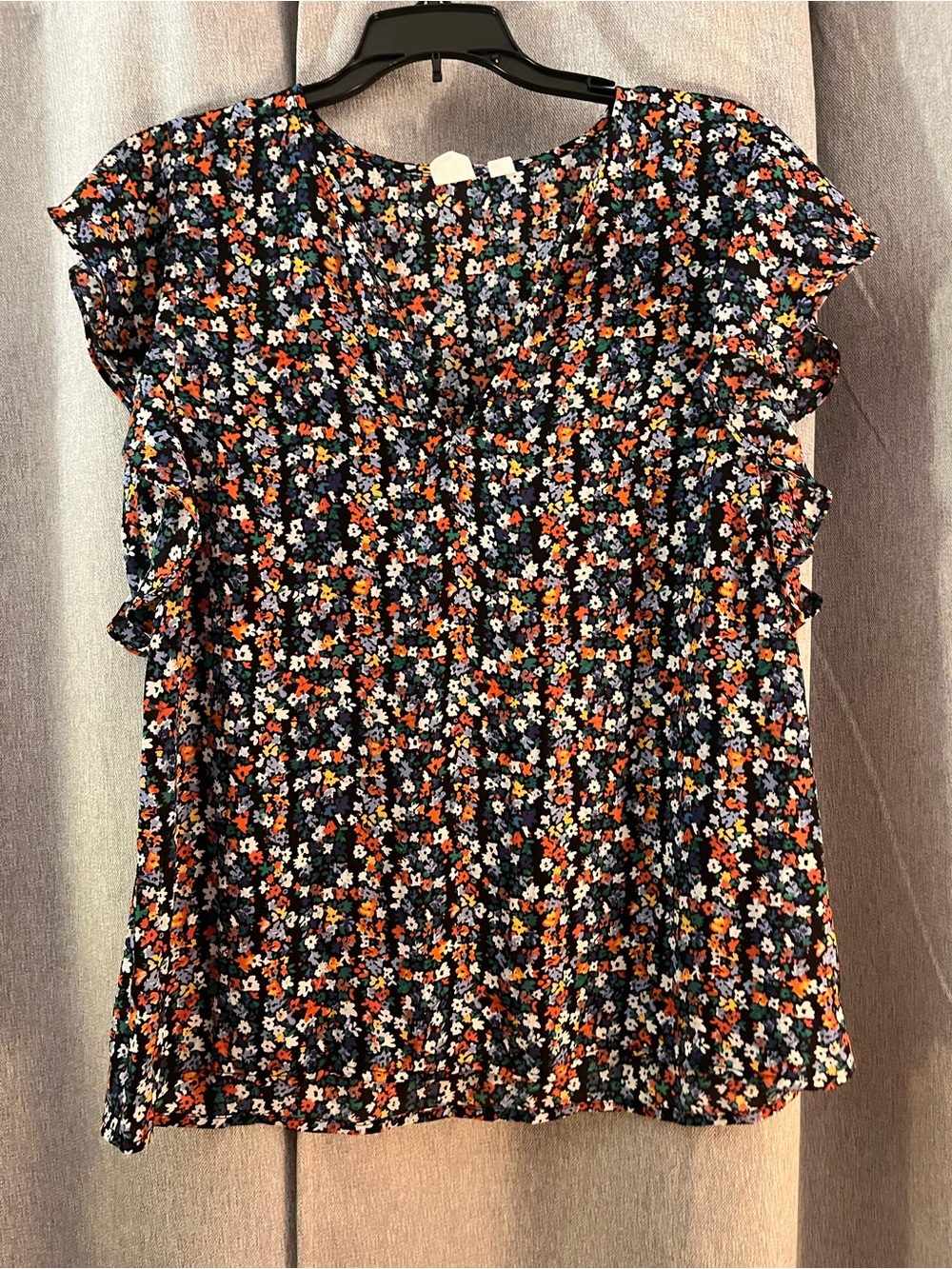 GAP Navy Floral Flutter Sleeve Blouse